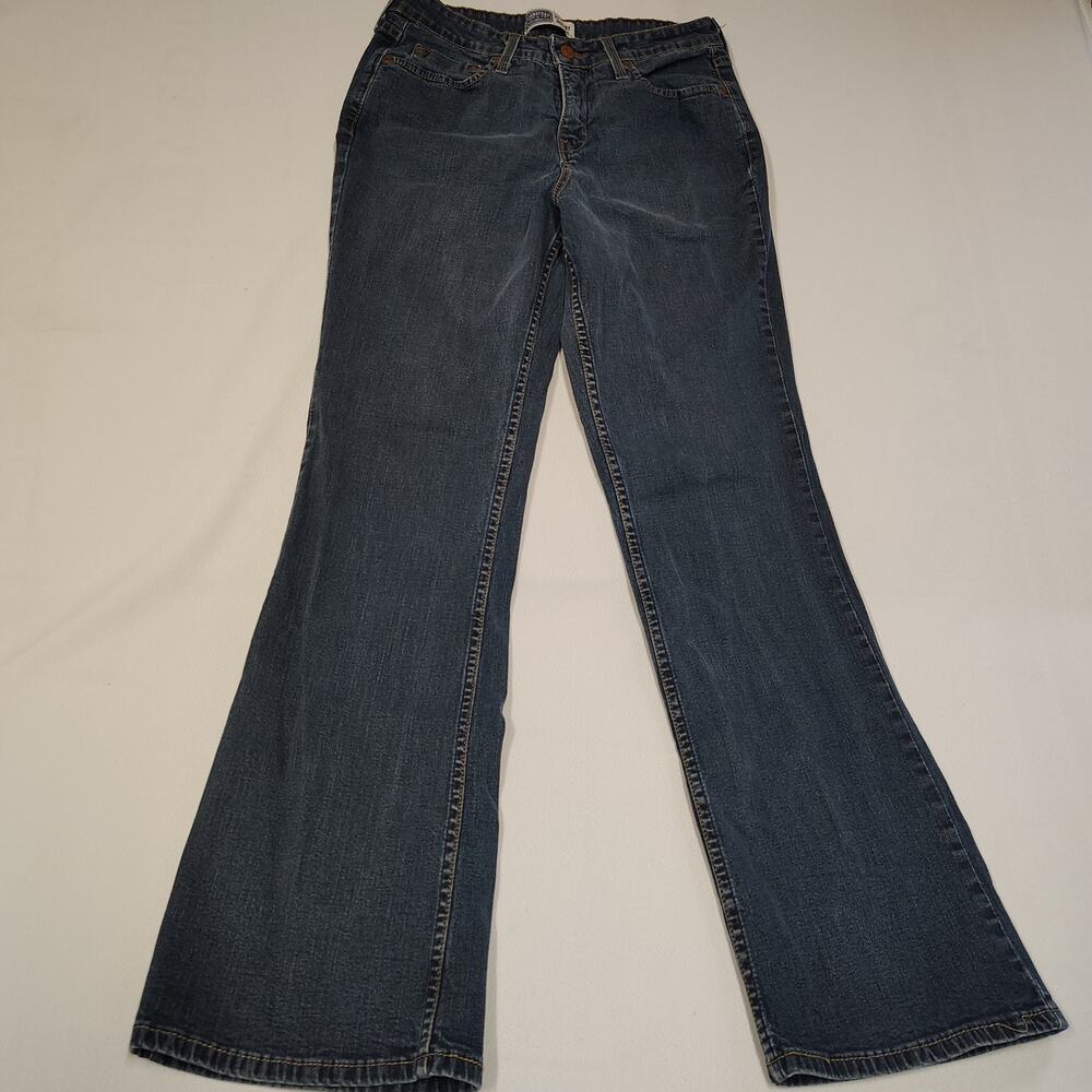 Signature Levi Strauss Women’s Bootcut Jeans Sz 6 Md Stretch Denim Classic Blue